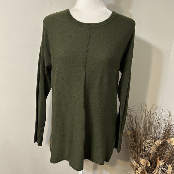 Van Heusen Crewneck Tunic Sweater Army Green Lightweight Acrylic Women Sz XS - Picture 1 of 6